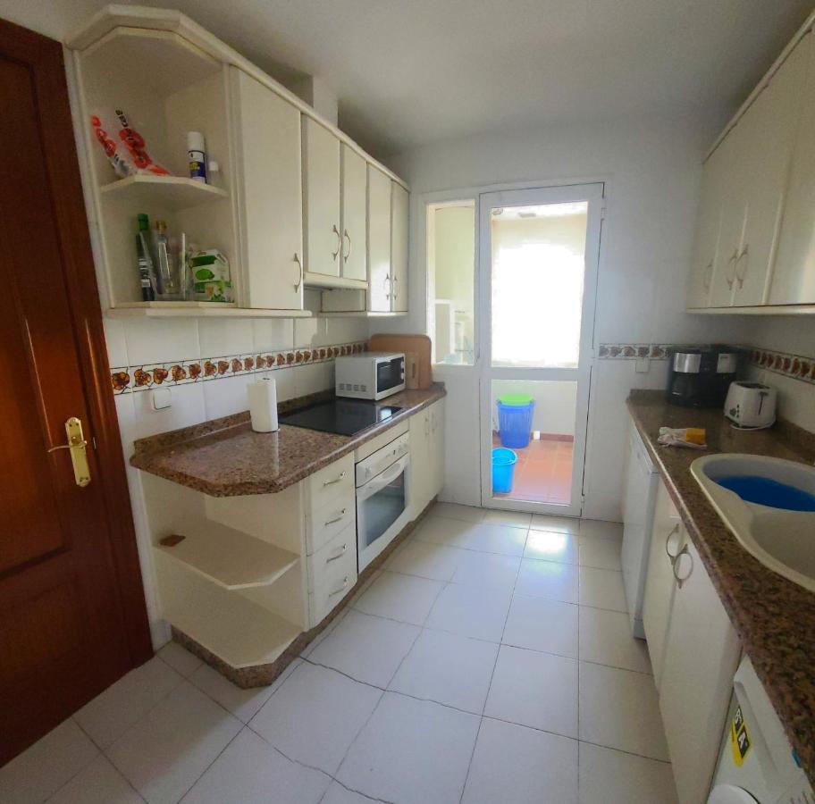 2 Bedroom Apartment Overlooking Mediterranean, 2 Outdoor Pools 라칼라데미야스 외부 사진